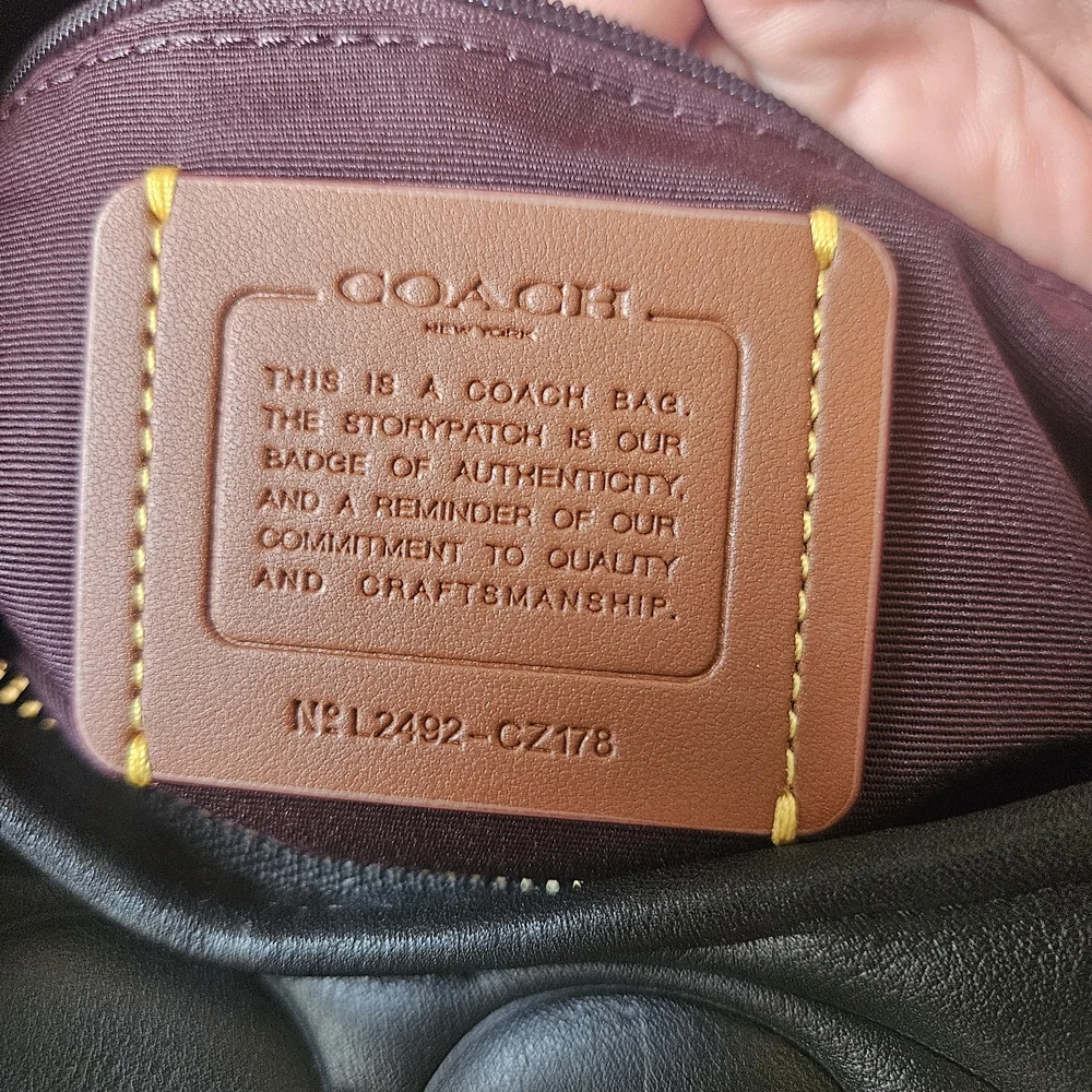 🖤🖤Coach Laurel Signature Leather Embossed Shoulder Bag - Picture 7 of 10